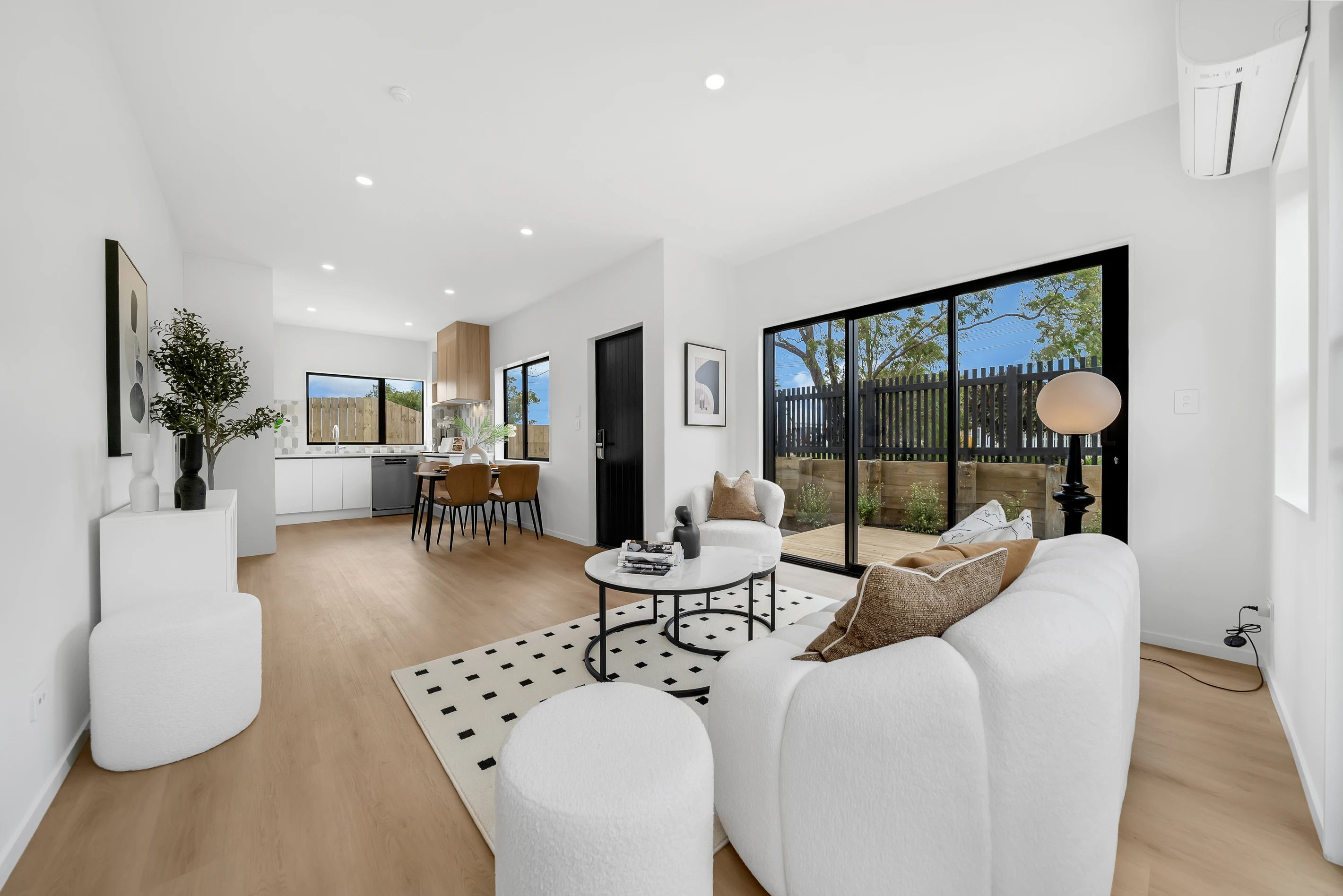 Pinewood Street - Photo 2