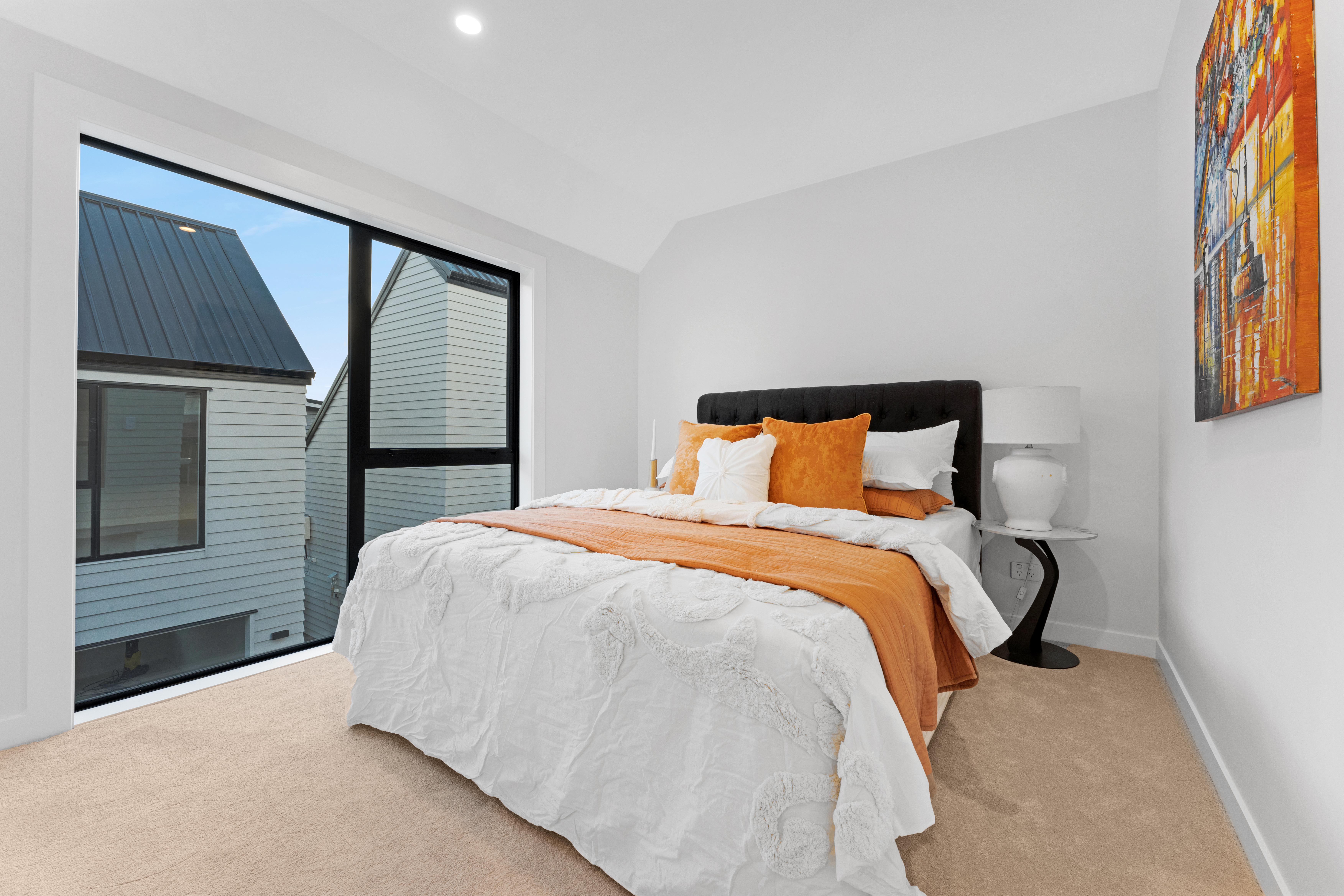 Stand Alone House - Photo 11